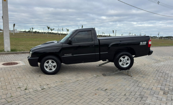 GM - Chevrolet S10 P-Up Advantage 2.4 MPFI F.Power CS 2011 Flex-21