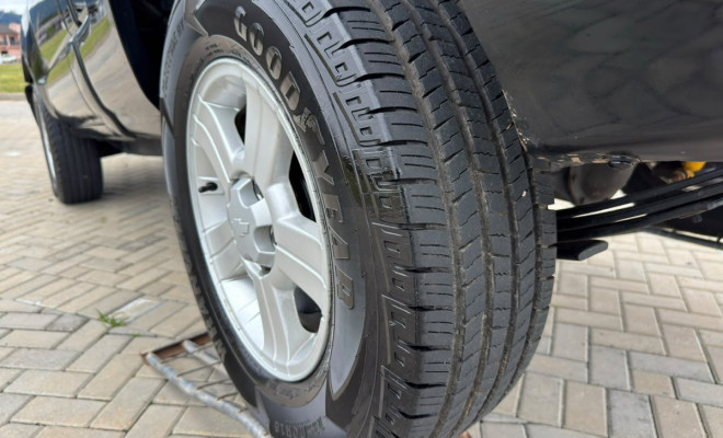 GM - Chevrolet S10 P-Up Advantage 2.4 MPFI F.Power CS 2011 Flex-12