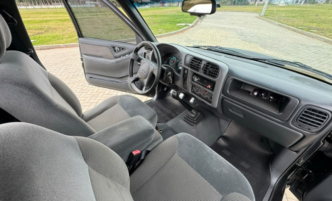 GM - Chevrolet S10 P-Up Advantage 2.4 MPFI F.Power CS 2011 Flex-6