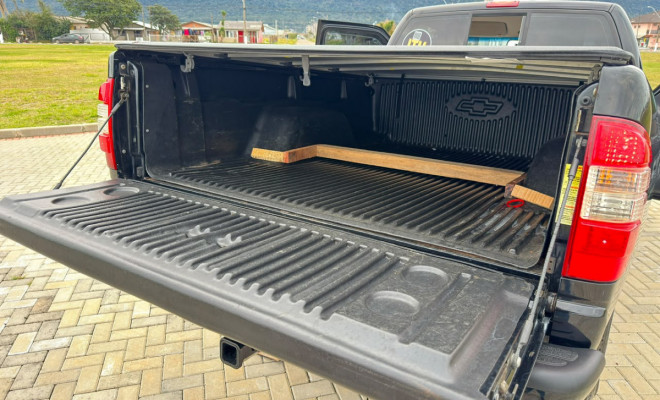 GM - Chevrolet S10 P-Up Advantage 2.4 MPFI F.Power CS 2011 Flex-14