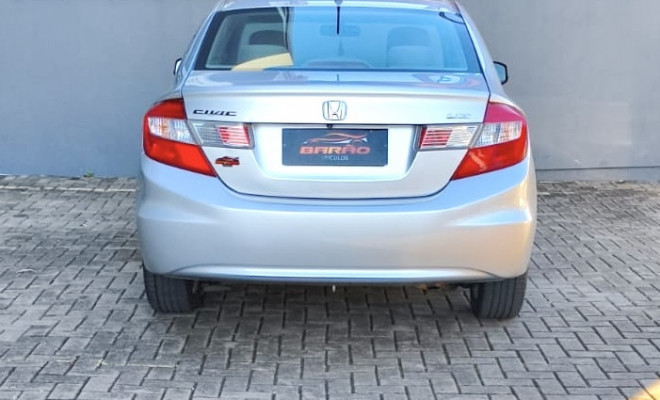 Honda Civic Sedan LXS 1.8/1.8 Flex 16V Aut. 4p 2014 Flex-2