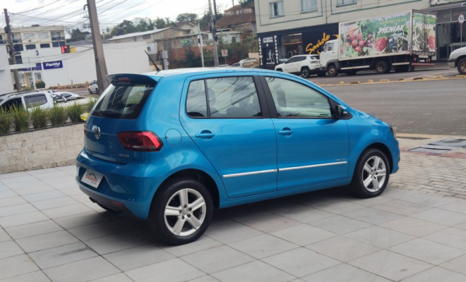 VW - VolksWagen Fox Highline I MOTION 1.6 Flex 16V 5p 2015 Flex-1