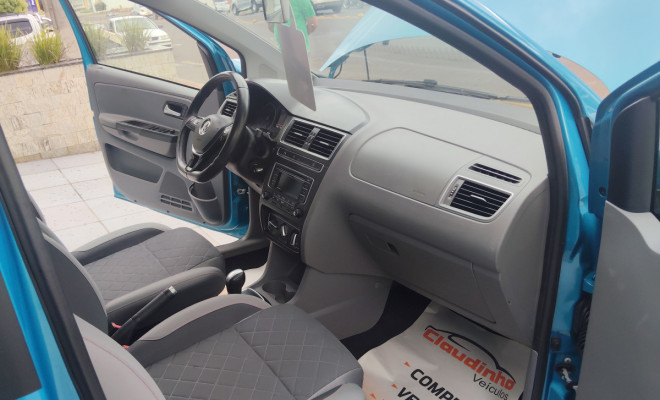 VW - VolksWagen Fox Highline I MOTION 1.6 Flex 16V 5p 2015 Flex-8