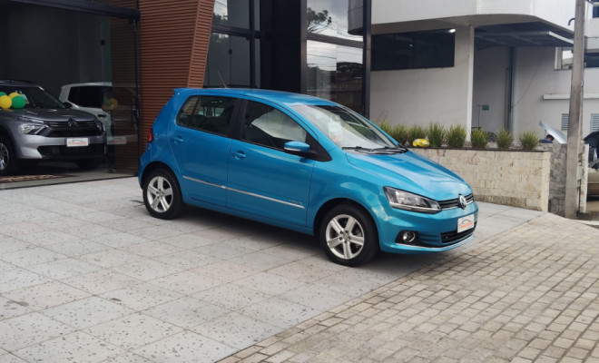VW - VolksWagen Fox Highline I MOTION 1.6 Flex 16V 5p 2015 Flex