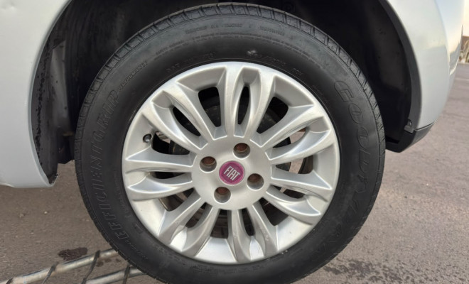 Fiat Idea ATTRACTIVE 1.4 Fire Flex 8V 5p 2012 Flex-16