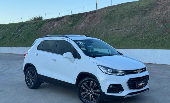 Tracker LTZ 1.4T Aut. 2017 - Completíssima e com Visual Imponente!-19