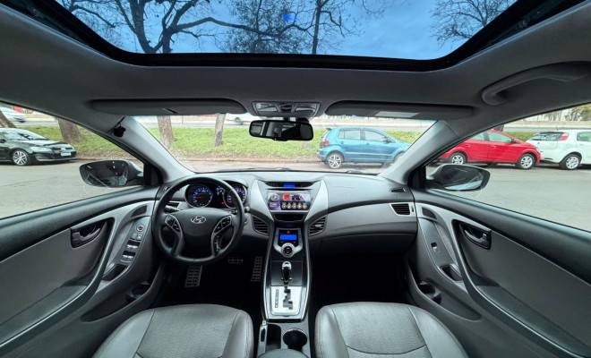 Hyundai Elantra GLS 1.8 16V Aut. 2012 Flex-5