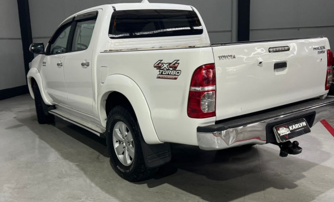 Toyota Hilux CD SRV D4-D 4x4 3.0 TDI Diesel Aut 2014 Diesel-2