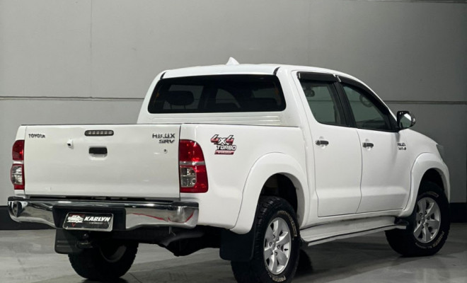 Toyota Hilux CD SRV D4-D 4x4 3.0 TDI Diesel Aut 2014 Diesel-0