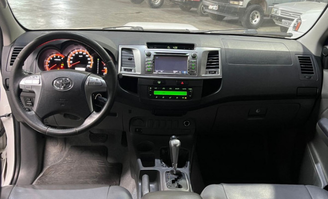 Toyota Hilux CD SRV D4-D 4x4 3.0 TDI Diesel Aut 2014 Diesel-5