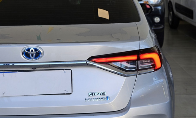 Toyota Corolla Altis Prem. 1.8 Aut. (Híbrido) 2022 Flex-16