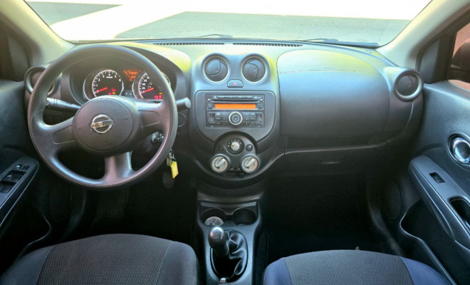 Nissan VERSA SL 1.6 16V Flex Fuel 4p Mec. 2013 Flex-6