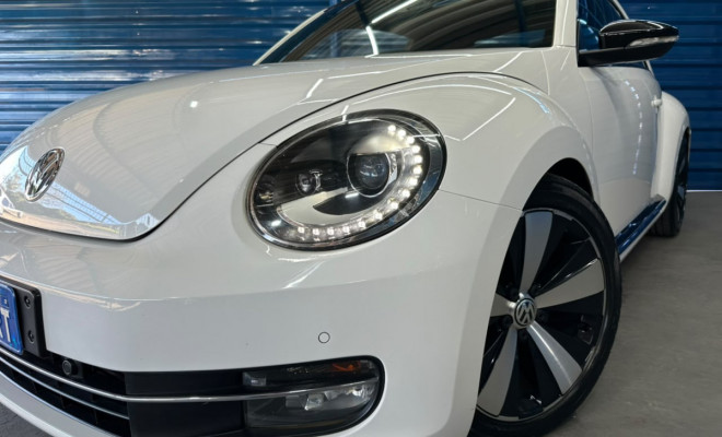 VW - VolksWagen Fusca 2.0 TSI 16V Aut. 2013 Gasolina-1