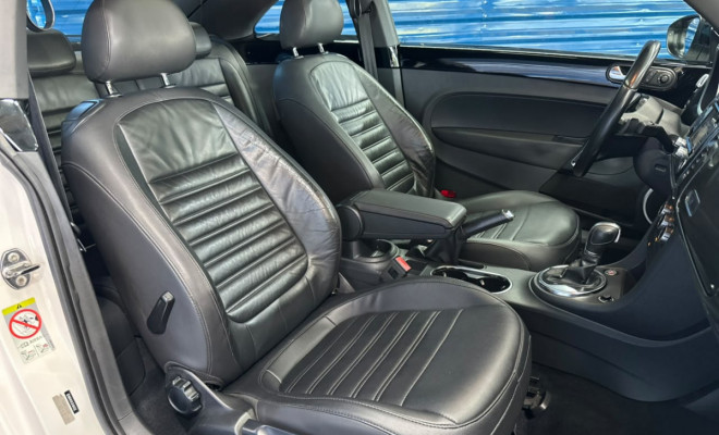 VW - VolksWagen Fusca 2.0 TSI 16V Aut. 2013 Gasolina-4