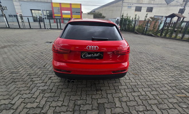 Audi Q3 1.4 TFSI/TFSI Flex S-tronic 5p 2016 Gasolina-2