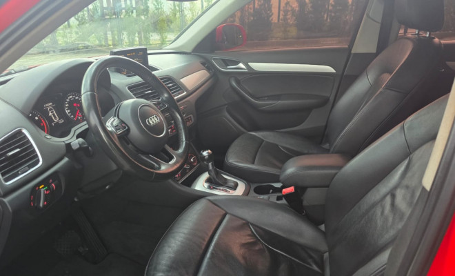 Audi Q3 1.4 TFSI/TFSI Flex S-tronic 5p 2016 Gasolina-4