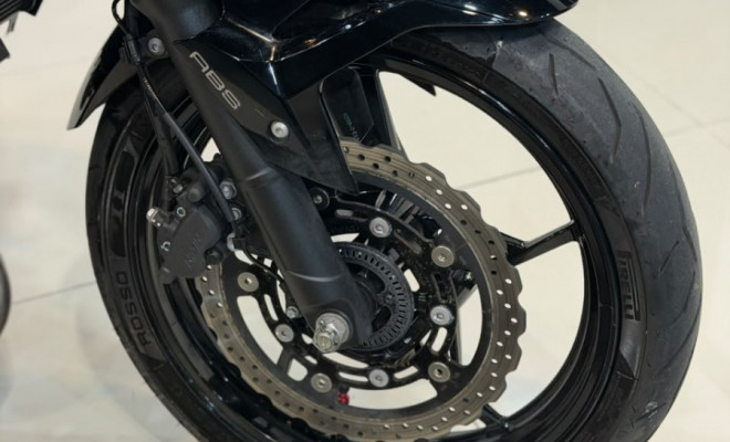 KAWASAKI Z 400 2024 Gasolina-6
