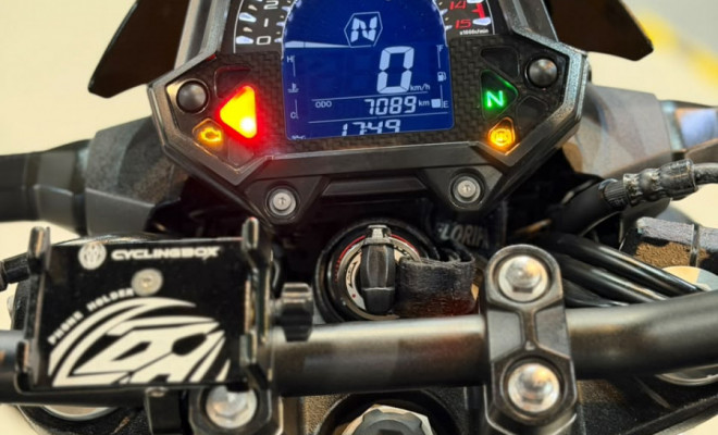 KAWASAKI Z 400 2024 Gasolina-13
