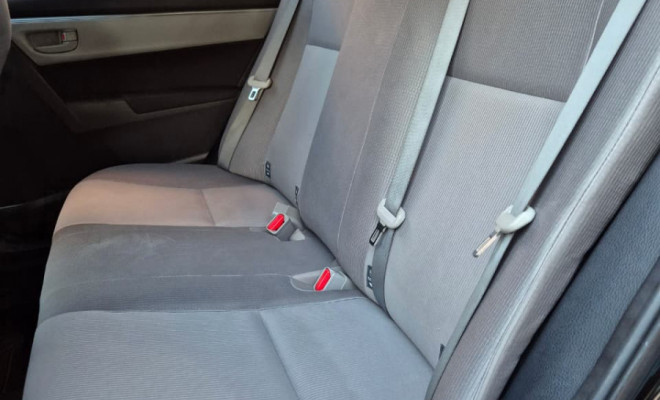 Toyota Corolla GLi 1.8 Aut. 2015-10