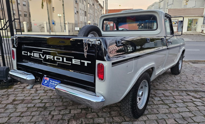 GM - Chevrolet D-10 Diesel 1983 Diesel-4