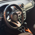 VW - VolksWagen Gol (novo) 1.0 Mi Total Flex 8V 4p 2013 Flex-4