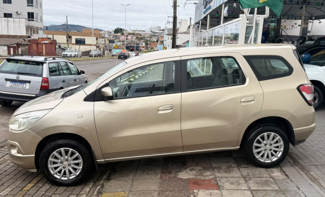GM - Chevrolet SPIN LT 1.8 8V Econo.Flex 5p Mec. 2013 Flex-2