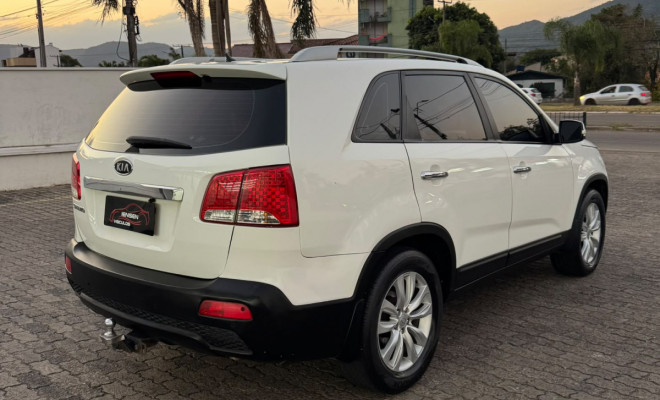 Kia Motors Sorento 2.4 16V 4x2 Aut. 2011 Flex-4