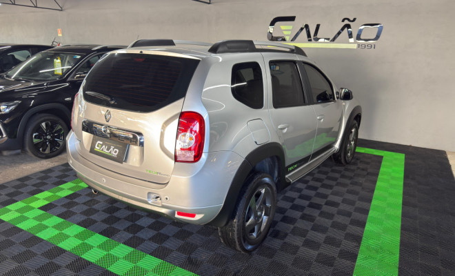 Renault DUSTER TECHROAD 4X4 2.0 16V Mec. 2014 Flex-2