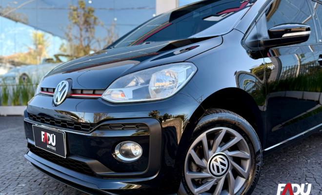 VW - VolksWagen up! high 1.0 TSI Total Flex 12V 5p 2018 Flex-1