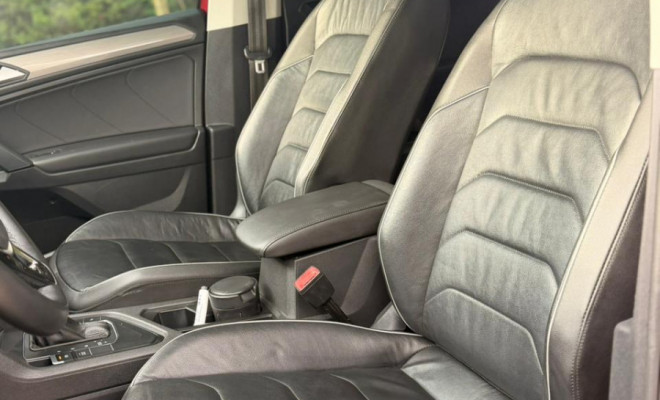 VW - VolksWagen TIGUAN Allspac Comf 250 TSI 1.4 Flex 2019 Flex C/TETO SOLAR E 7 LUGARES-4