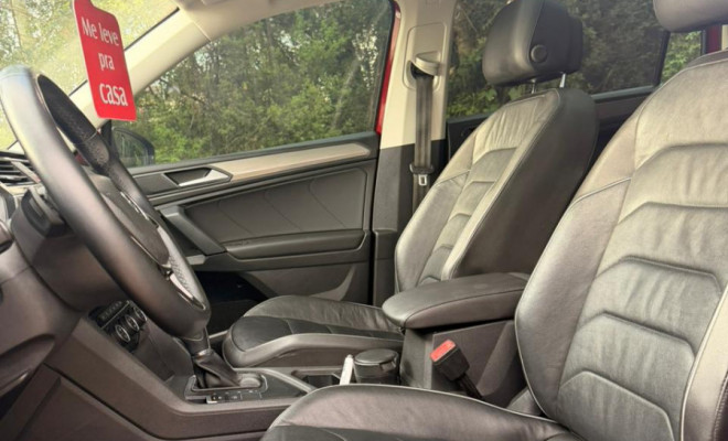 VW - VolksWagen TIGUAN Allspac Comf 250 TSI 1.4 Flex 2019 Flex C/TETO SOLAR E 7 LUGARES-7