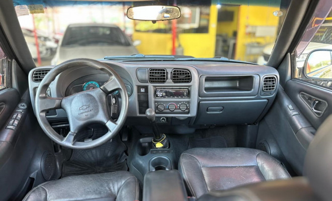 GM - Chevrolet S10 Pick-Up RODEIO 2.4 MPFI F.Power CD 2011 Flex-7
