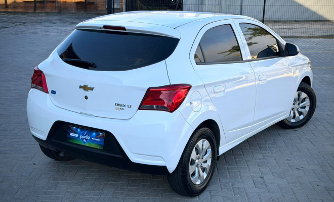 GM - Chevrolet ONIX HATCH LT 1.0 8V FlexPower 5p Mec. 2017 Flex-3