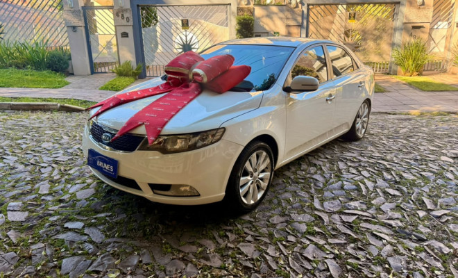 Kia Motors Cerato 1.6 16V Aut. 2013 Gasolina-1
