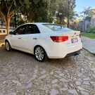 Kia Motors Cerato 1.6 16V Aut. 2013 Gasolina-9
