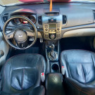 Kia Motors Cerato 1.6 16V Aut. 2013 Gasolina-4