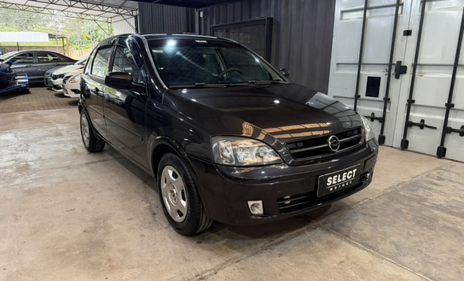 GM - Chevrolet Corsa Hatchback 1.8 MPFI 8V 102cv 5p 2002 Gasolina-0