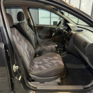 GM - Chevrolet Corsa Hatchback 1.8 MPFI 8V 102cv 5p 2002 Gasolina-13