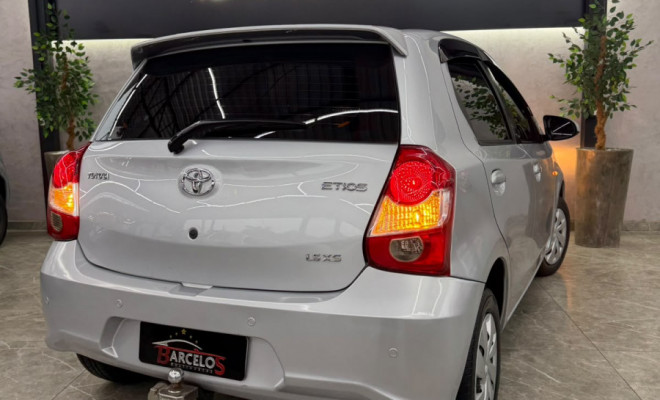 Toyota ETIOS XS 1.5 Flex 16V 5p Aut. 2018 Flex-11