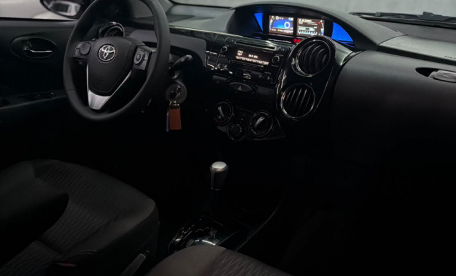 Toyota ETIOS XS 1.5 Flex 16V 5p Aut. 2018 Flex-39