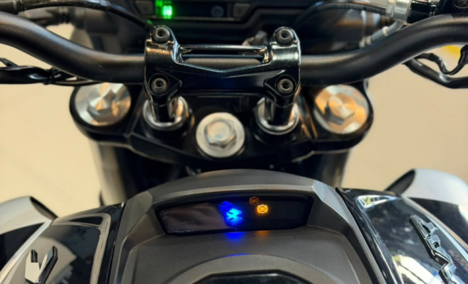 BAJAJ DOMINAR 250 2025 Gasolina-8