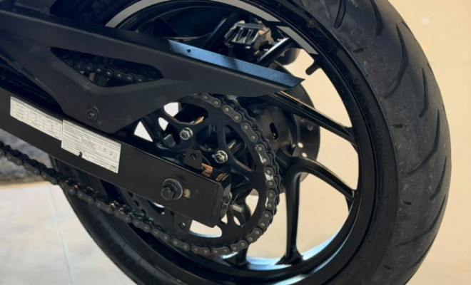 BAJAJ DOMINAR 250 2025 Gasolina-15