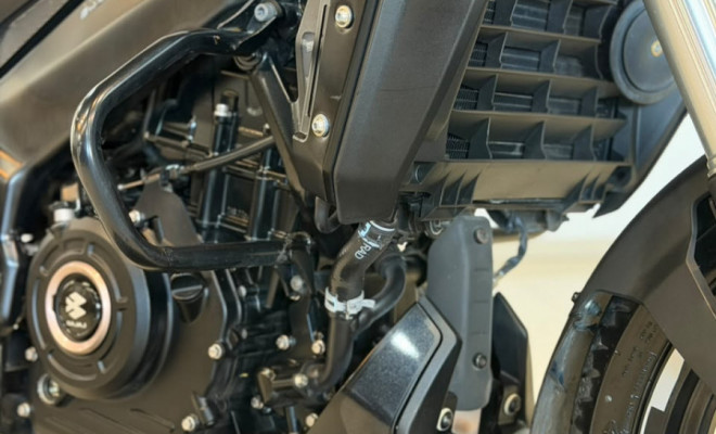 BAJAJ DOMINAR 250 2025 Gasolina-10