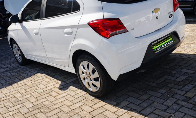 GM - Chevrolet ONIX HATCH LT 1.4 8V FlexPower 5p Mec. 2017 Flex-2
