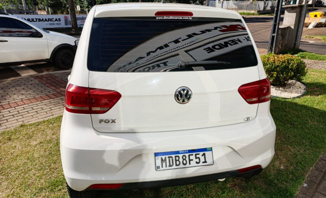 VW - VolksWagen Fox Trendline 1.0 Flex 8V 5p 2015 Flex-1
