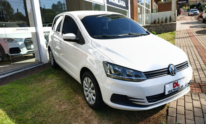 VW - VolksWagen Fox Trendline 1.0 Flex 8V 5p 2015 Flex-2