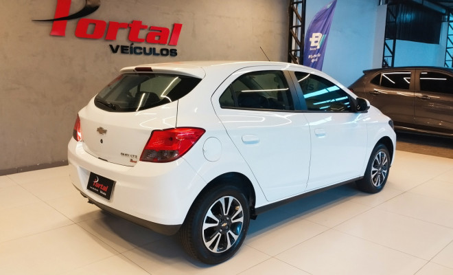 GM - Chevrolet ONIX HATCH LTZ 1.4 8V FlexPower 5p Mec. 2014 Flex-4