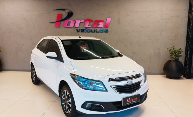GM - Chevrolet ONIX HATCH LTZ 1.4 8V FlexPower 5p Mec. 2014 Flex