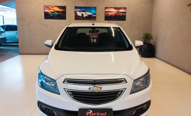 GM - Chevrolet ONIX HATCH LTZ 1.4 8V FlexPower 5p Mec. 2014 Flex-1