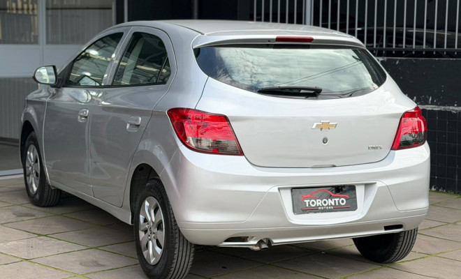 GM - Chevrolet ONIX HATCH LS 1.0 8V FlexPower 5p Mec. 2015 Flex-1